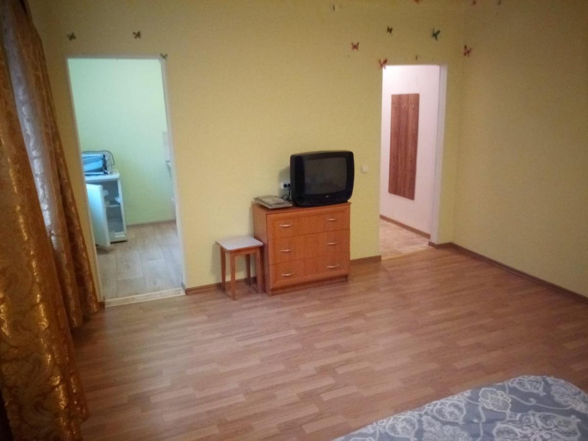 Viestura Apartamenti Daugavpils Buitenkant foto